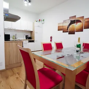 Appartamento Cozynite Premium Schoenbrunn 1, Vienna